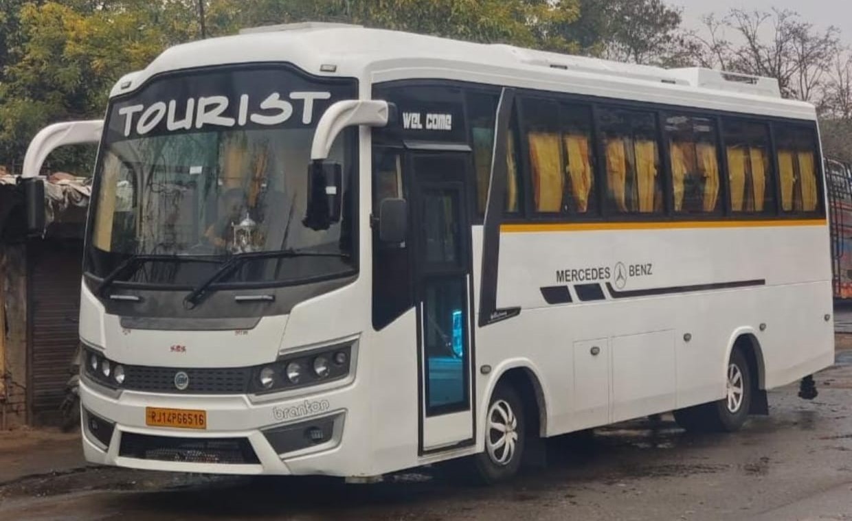 27 Seater Bus